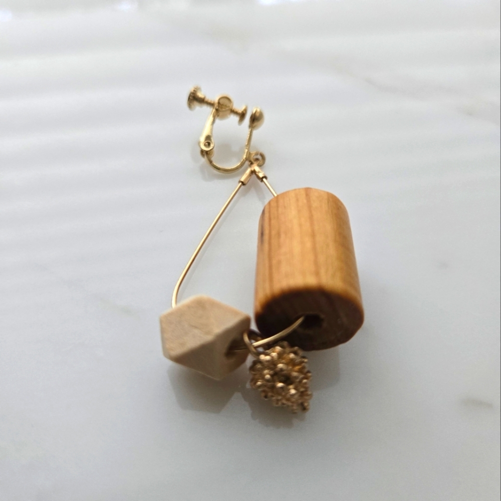 💥SOLD!!! Vintage Earring